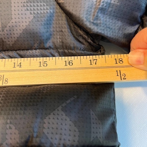 Xersion Kids Black Puffer Coat Attached Hood Size Small - Picture 9 of 11